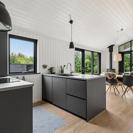 Pertti - 750m From The Sea By Interhome *