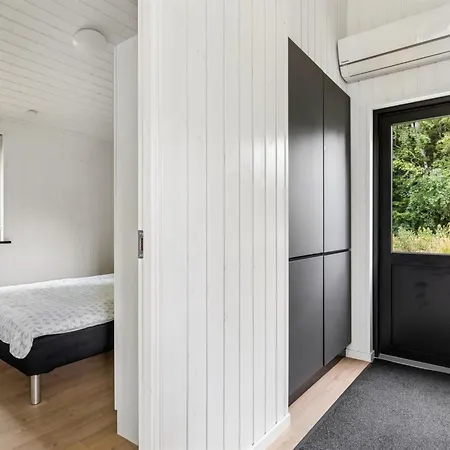 Pertti - 750m From The Sea By Interhome