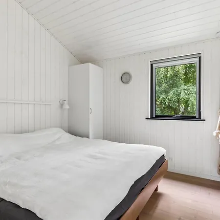 Pertti - 750m From The Sea By Interhome Feriehus