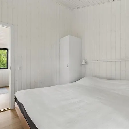 Pertti - 750m From The Sea By Interhome *